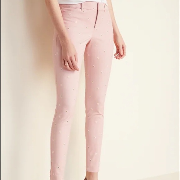 Pink Floral Skinny Pants with Embroidered Daisies - Picture 1 of 3